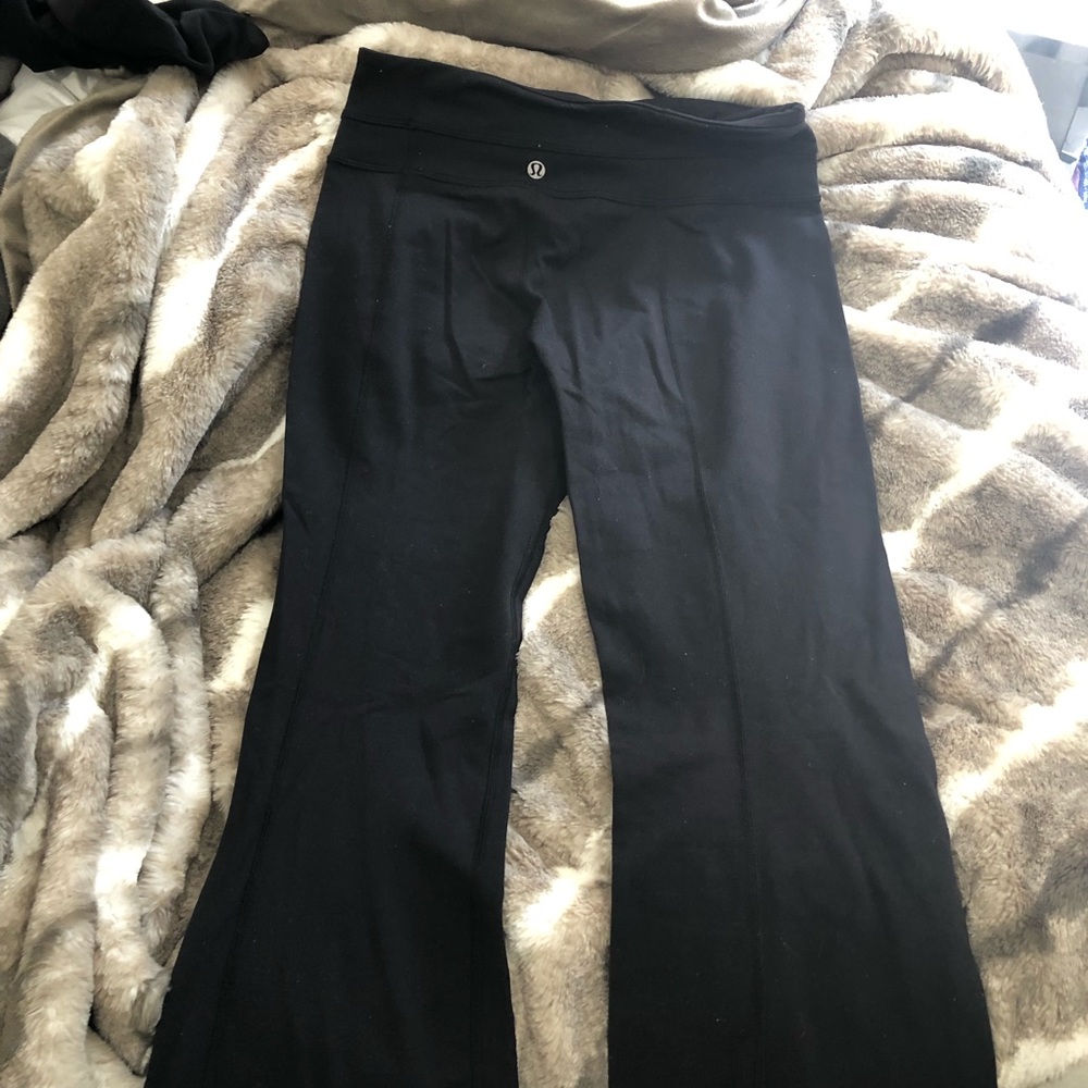 Lululemon yoga pants